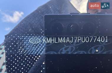 Седан Hyundai Elantra 2023 в 