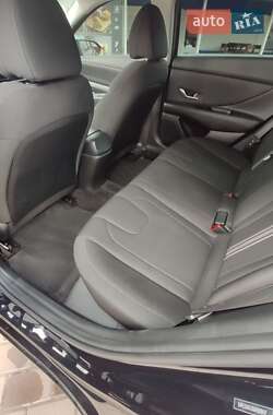 Седан Hyundai Elantra 2020 в 
