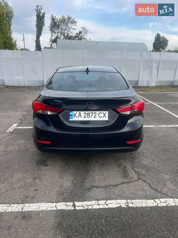 Седан Hyundai Elantra 2014 в Киеве