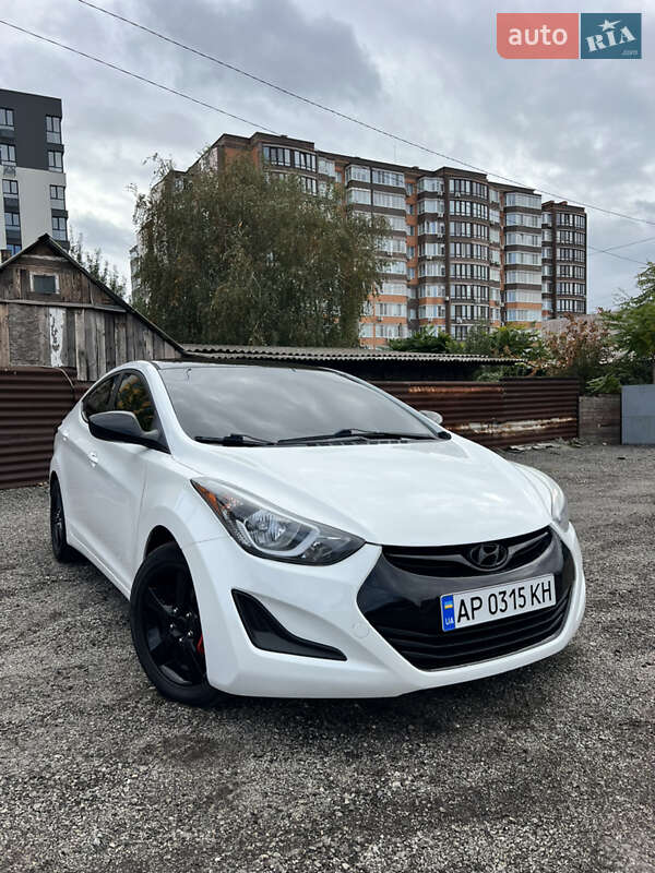 Hyundai Elantra 2015