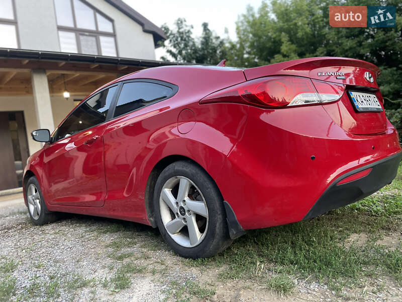 Купе Hyundai Elantra 2012 в Киеве