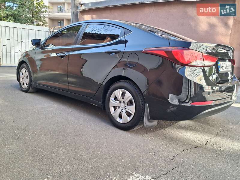 Седан Hyundai Elantra 2014 в Одессе