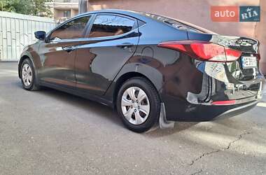 Седан Hyundai Elantra 2014 в 