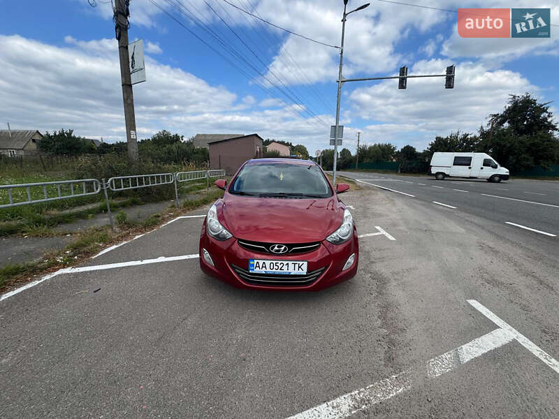 Седан Hyundai Elantra 2011 в Киеве