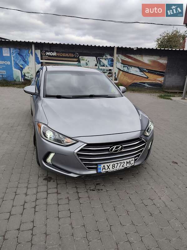 Hyundai Elantra 2016