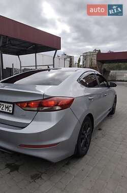 Седан Hyundai Elantra 2016 в 