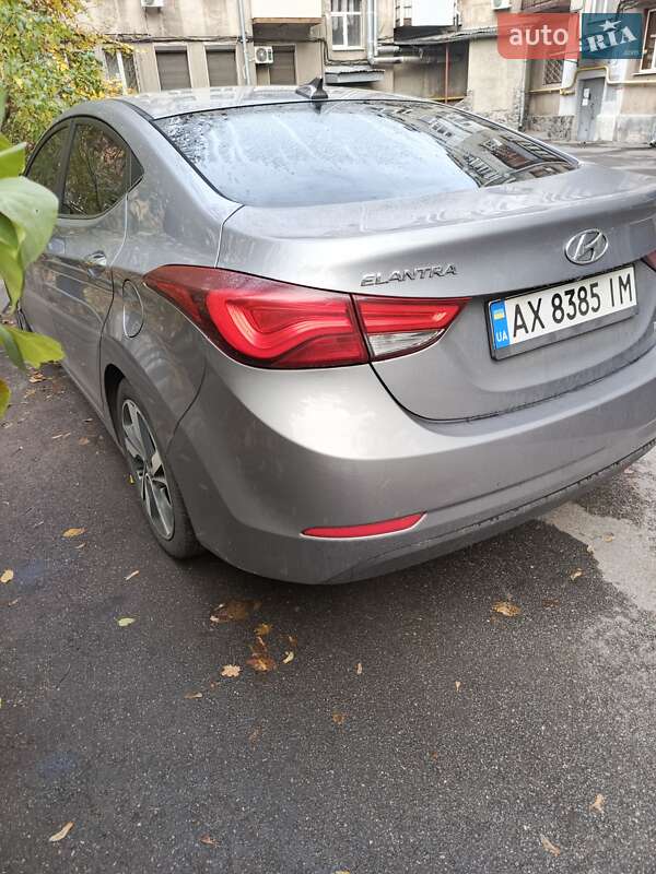Седан Hyundai Elantra 2014 в Харькове