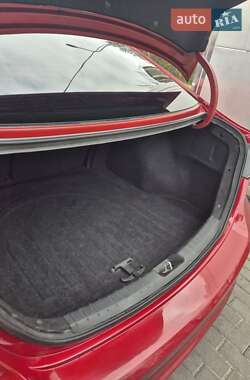 Седан Hyundai Elantra 2017 в 