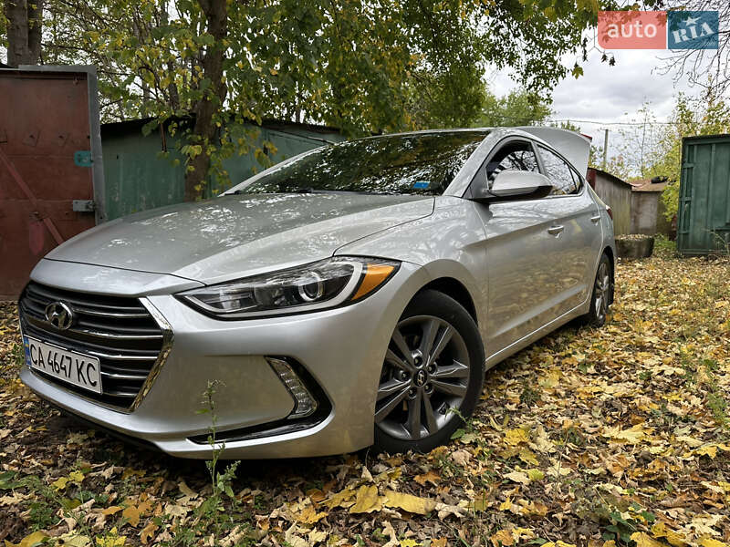 Hyundai Elantra 2016