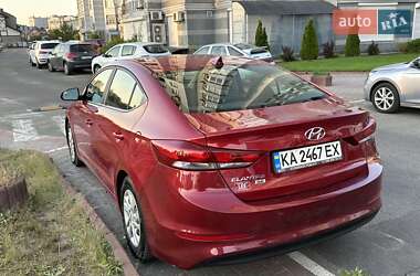 Седан Hyundai Elantra 2016 в Києві