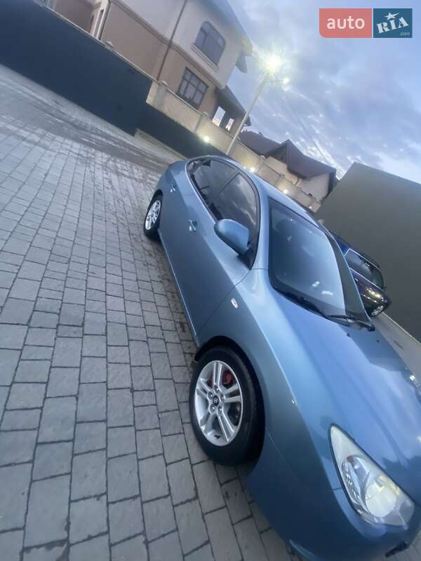 Седан Hyundai Elantra 2007 в 