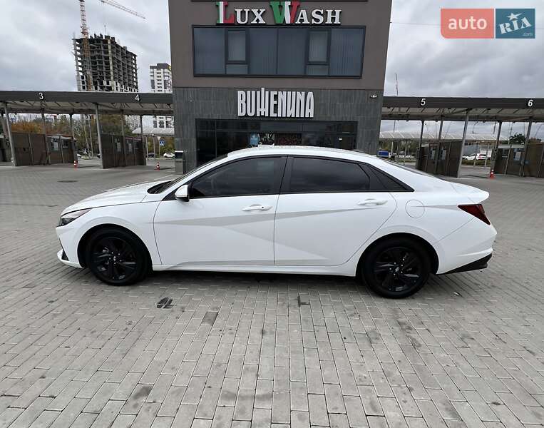 Седан Hyundai Elantra 2020 в Киеве
