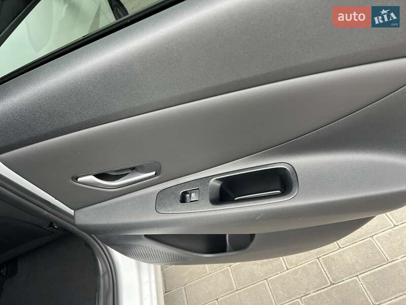 Седан Hyundai Elantra 2020 в Киеве