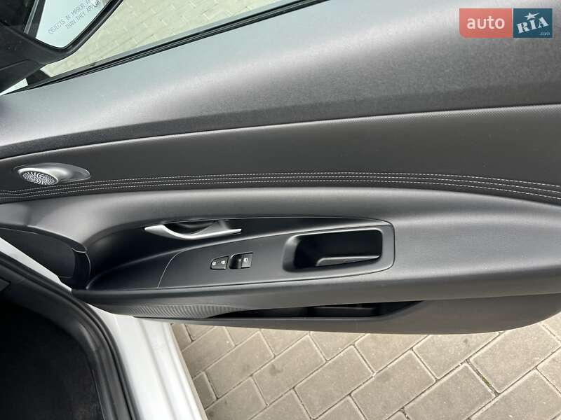 Седан Hyundai Elantra 2020 в Киеве