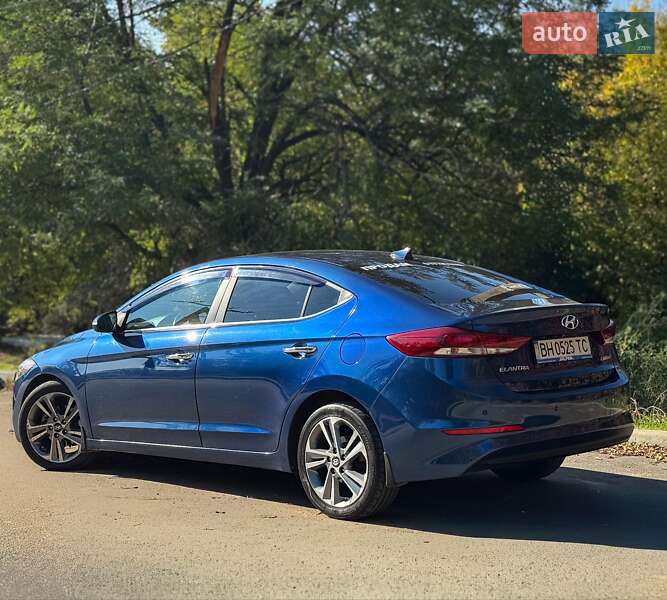Седан Hyundai Elantra 2016 в Одесі