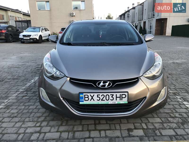 Седан Hyundai Elantra 2011 в 