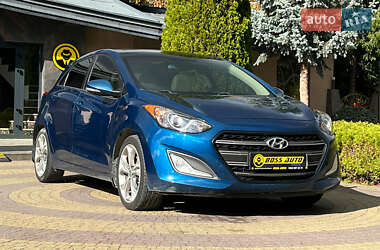 Хэтчбек Hyundai Elantra 2014 в Львове