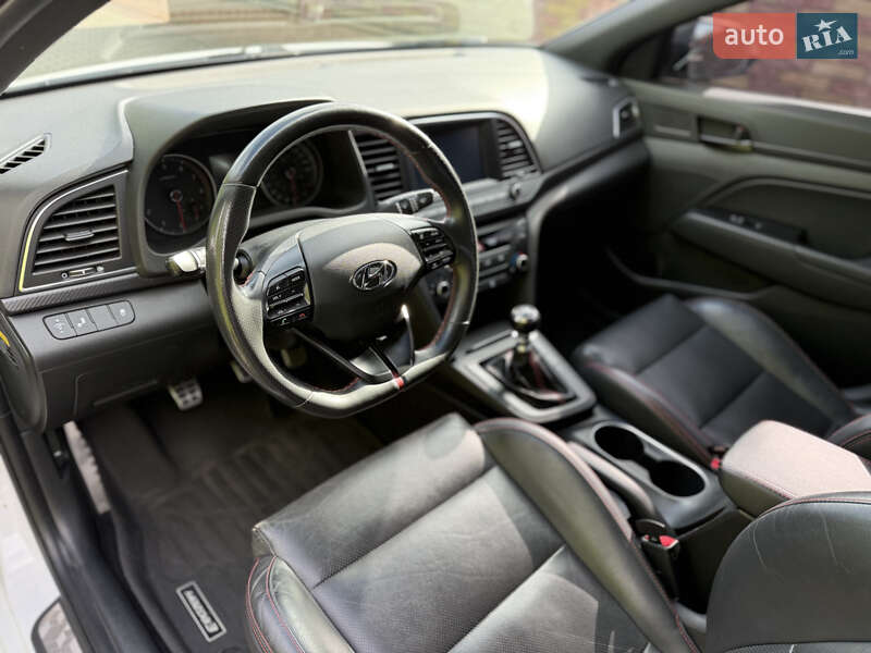 Седан Hyundai Elantra 2018 в Дубно фото 19 Седан Hyundai Elantra 2018 в Дубно