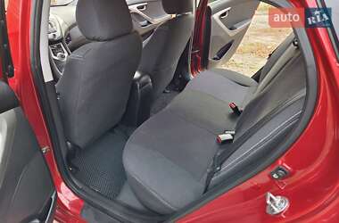 Седан Hyundai Elantra 2011 в 