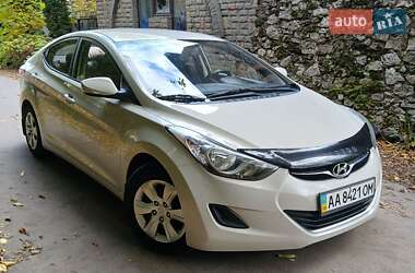 Седан Hyundai Elantra 2011 в 