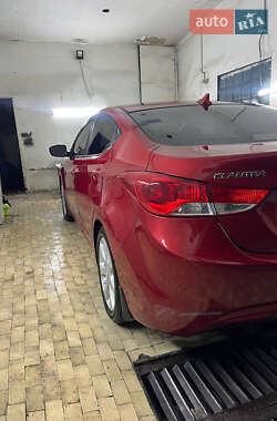 Седан Hyundai Elantra 2012 в 