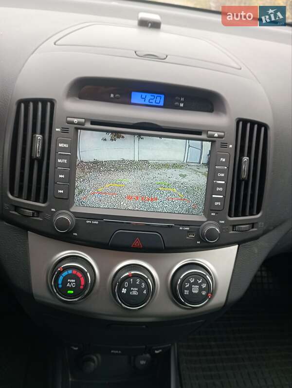 Седан Hyundai Elantra 2010 в Кам'янському фото 5 Седан Hyundai Elantra 2010 в Кам'янському