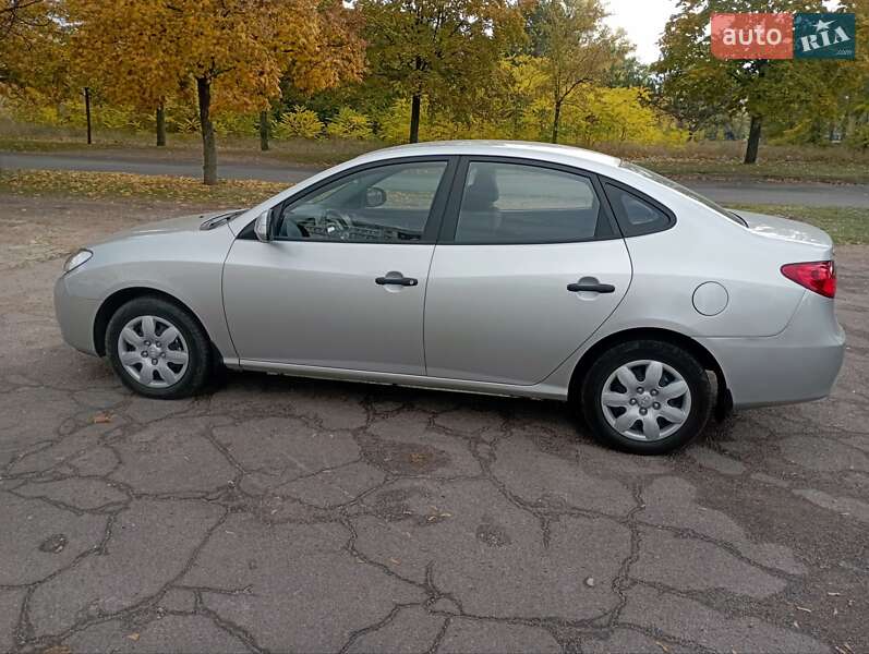 Седан Hyundai Elantra 2010 в Кам'янському фото 10 Седан Hyundai Elantra 2010 в Кам'янському