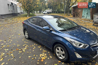 Седан Hyundai Elantra 2015 в 