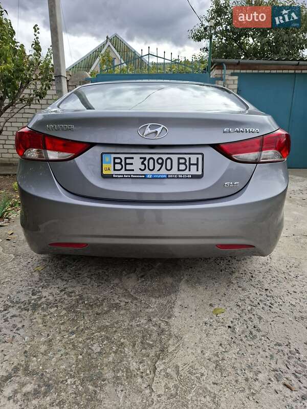 Седан Hyundai Elantra 2013 в Миколаєві