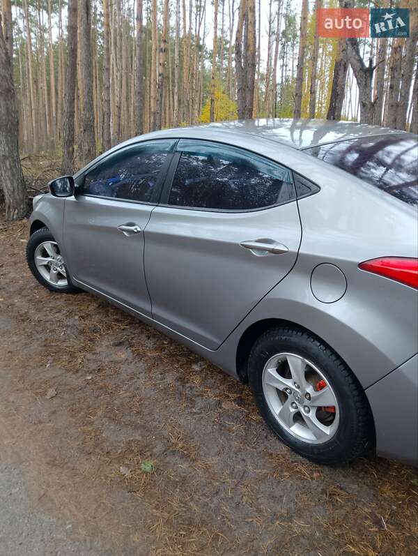 Седан Hyundai Elantra 2012 в Ирпене фото 6 Седан Hyundai Elantra 2012 в Ирпене