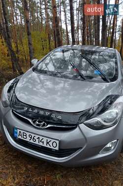 Седан Hyundai Elantra 2012 в 
