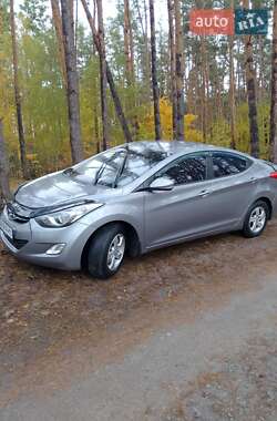 Седан Hyundai Elantra 2012 в Ирпене