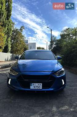 Седан Hyundai Elantra 2016 в  фото 3 Седан Hyundai Elantra 2016 в