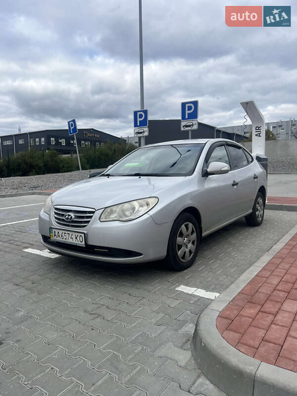 Седан Hyundai Elantra 2011 в Киеве фото 3 Седан Hyundai Elantra 2011 в Киеве
