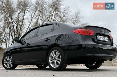Седан Hyundai Elantra 2008 в  фото 7 Седан Hyundai Elantra 2008 в
