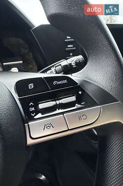 Седан Hyundai Elantra 2021 в 