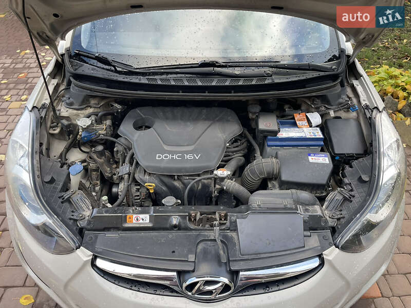 Седан Hyundai Elantra 2013 в Голованевске фото 25 Седан Hyundai Elantra 2013 в Голованевске