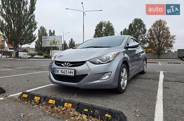 Седан Hyundai Elantra 2013 в 