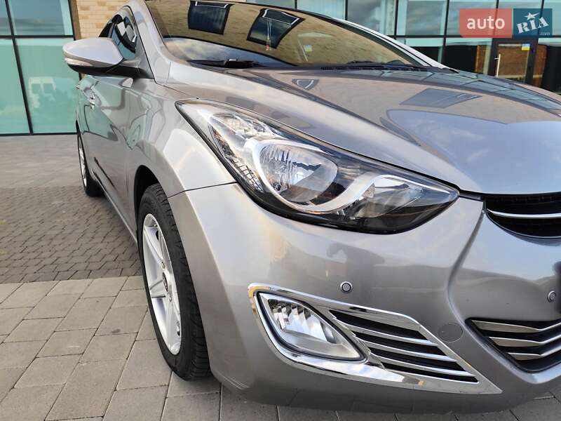 Седан Hyundai Elantra 2012 в Киеве фото 5 Седан Hyundai Elantra 2012 в Киеве