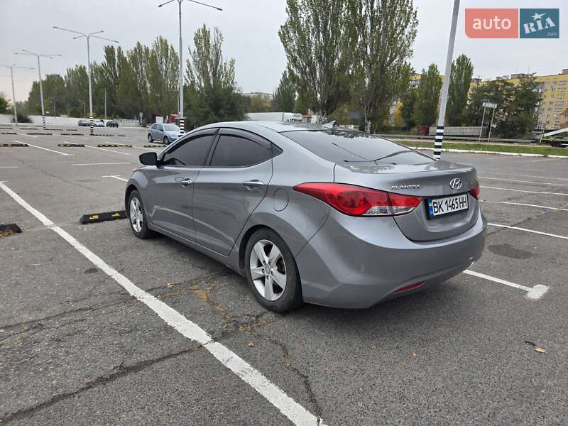Седан Hyundai Elantra 2013 в Дніпрі фото 5 Седан Hyundai Elantra 2013 в Дніпрі