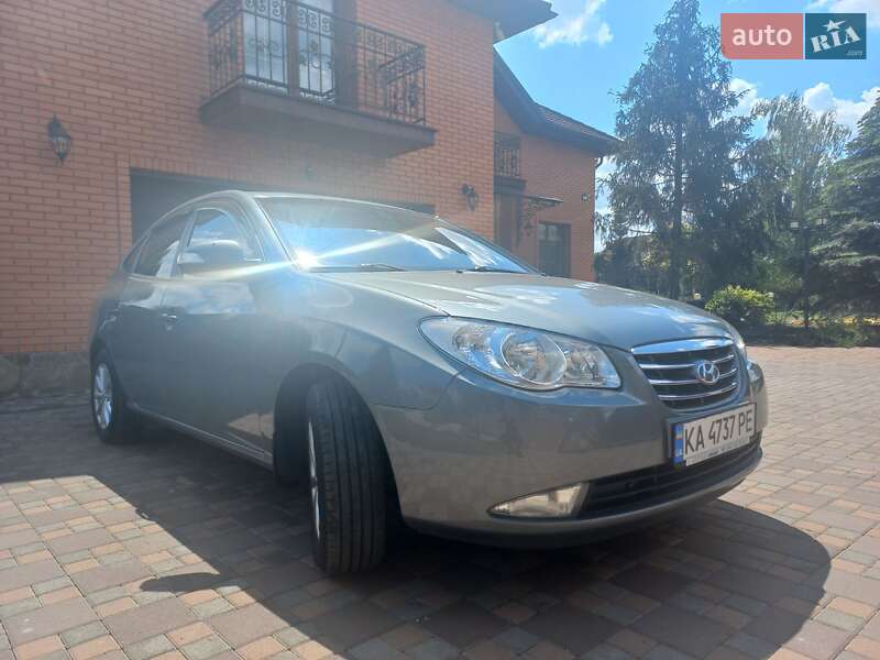 Седан Hyundai Elantra 2010 в Киеве фото 25 Седан Hyundai Elantra 2010 в Киеве