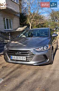 Седан Hyundai Elantra 2017 в Кропивницком