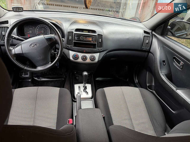 Седан Hyundai Elantra 2011 в Харькове фото 10 Седан Hyundai Elantra 2011 в Харькове