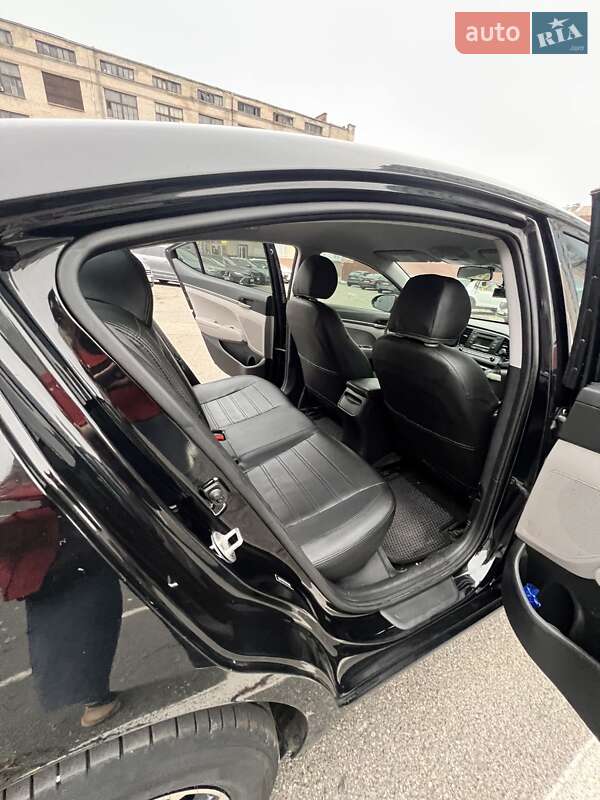 Седан Hyundai Elantra 2016 в Києві фото 12 Седан Hyundai Elantra 2016 в Києві