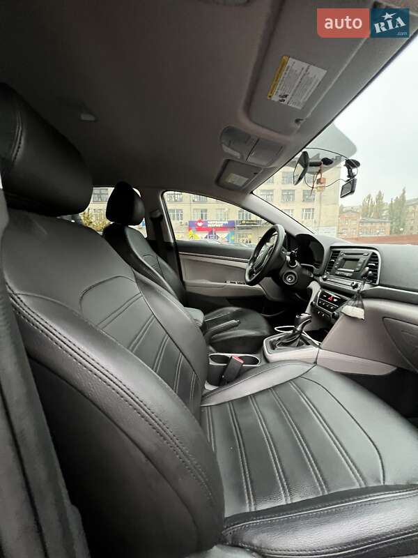Седан Hyundai Elantra 2016 в Києві фото 14 Седан Hyundai Elantra 2016 в Києві