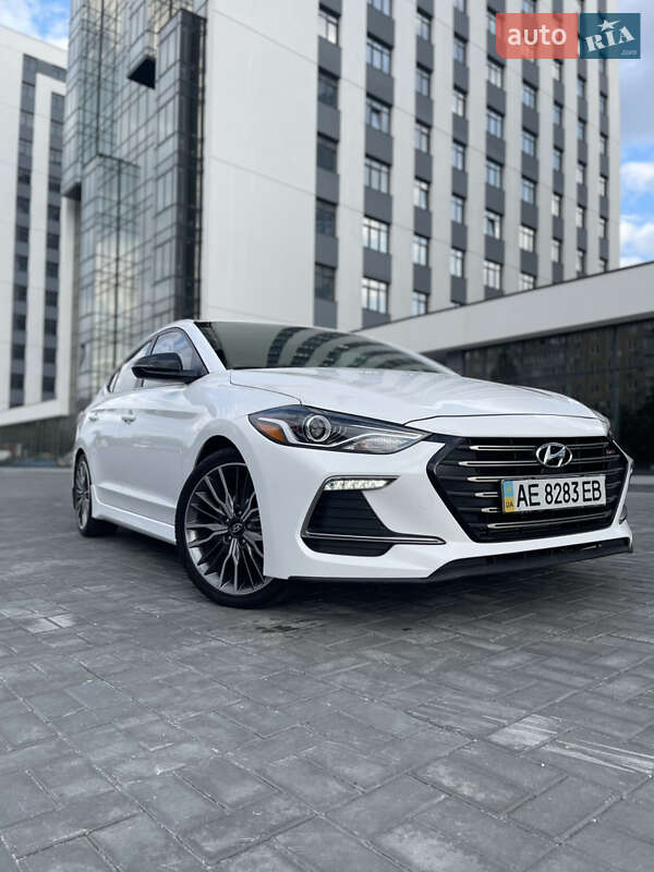 Hyundai Elantra 2017