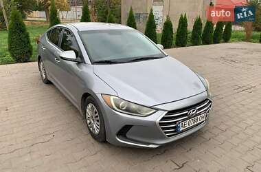 Седан Hyundai Elantra 2016 в Кривом Роге