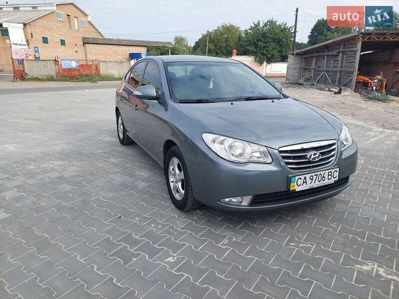 Седан Hyundai Elantra 2010 в Умани фото 6 Седан Hyundai Elantra 2010 в Умани