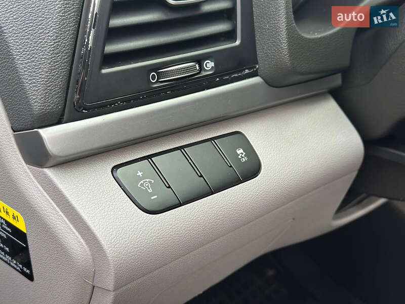 Седан Hyundai Elantra 2017 в Дніпрі фото 12 Седан Hyundai Elantra 2017 в Дніпрі