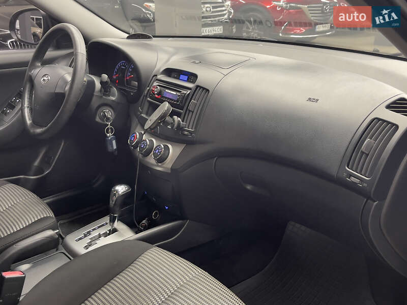 Седан Hyundai Elantra 2010 в Харькове фото 15 Седан Hyundai Elantra 2010 в Харькове